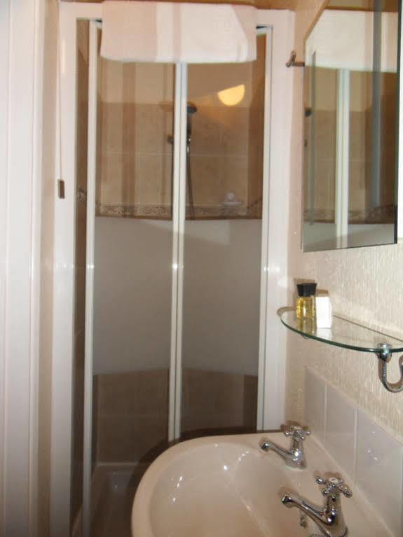 Remaotel The Bromley Apartments Great Yarmouth Bagian luar foto
